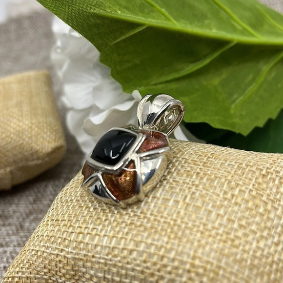 Vintage Jewelry - Square Modernist Sterling Silver Pendant ✨